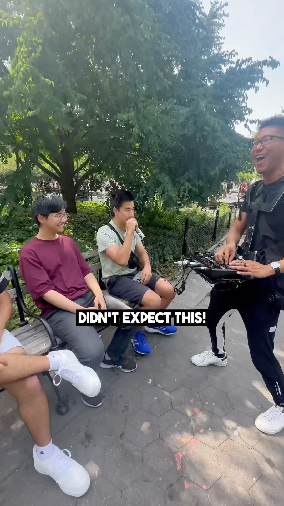 Making a beat for COMPLETE strangers, with my MOUTH ? #beatbox