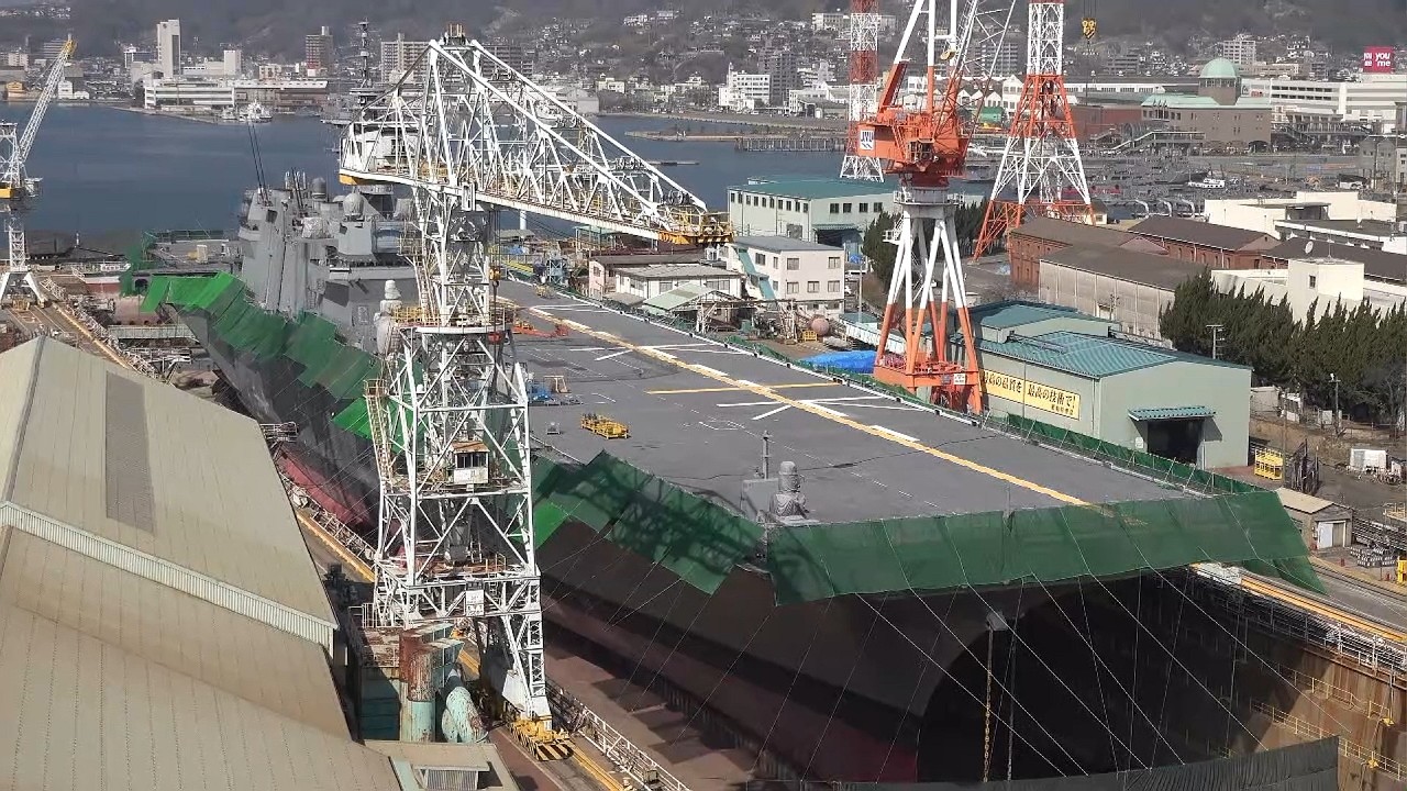 026海上自衛隊呉基地空母KAGA「2月21日（土）呉基地から～JMU呉・空母KAGA・2次改造工事を拝見」