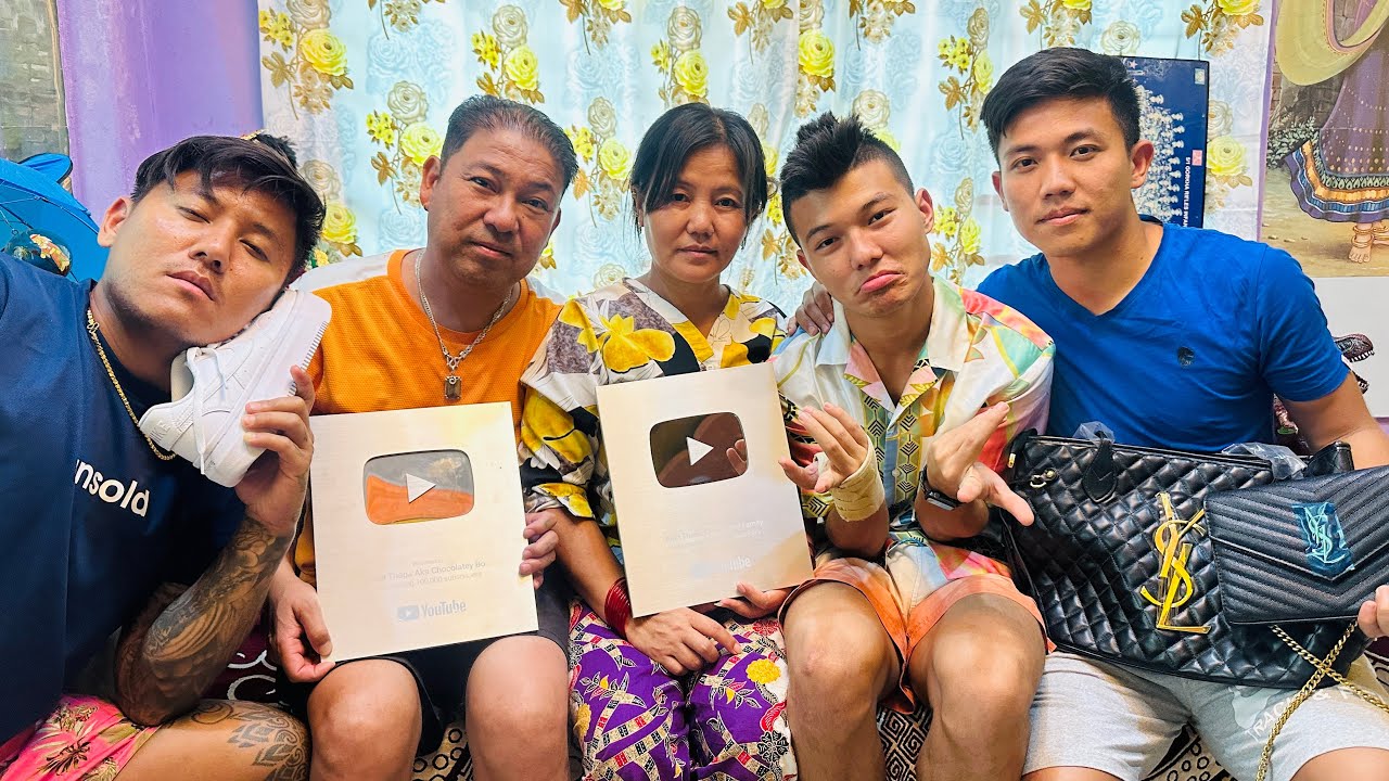 Sarai Birami Xu Tara Pani Vlog Layaedeko Chu Hai 🙏🏾 Maila Lai Silver Play Button Surprise 😯