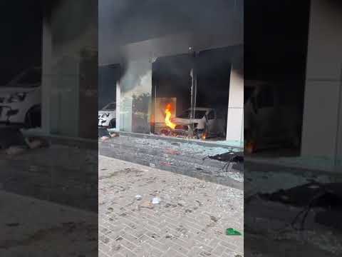 کراچی بحریہ ٹاؤن کیخلاف مختلف سیاسی جماعتوں اور عوام کا احتجاج اللہ تعالی ان کو ہدایت دے