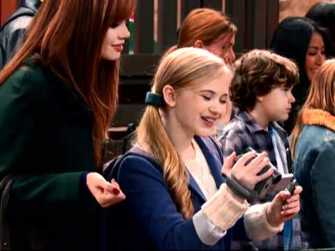 pair of words list Creepy Connie - Minibyte - JESSIE - Disney Channel Official