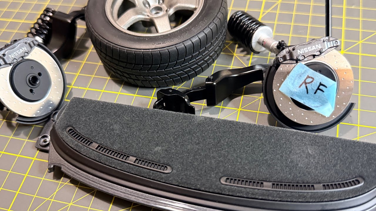 これもダイキャストなのか！R32スカイラインGTRニスモ48号〜50号「右フロントブレーキ、リアパーセルシェルフの組立」デアゴスティーニ