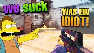 WE SUCK #69 - Haha! Wasn Idiot! Wasn Idiooooot!
► Mein 2ter YouTube Kanal ► https://www.youtube.com/c/biBdo
✘ CS:GO SKINS sicher KAUFEN und VERKAUFEN! https://skinport.com/r/biba
−−−−−−−−−−−−−−−−−−−−−−−−−−−−−−−−−−−−−−−−−−−−−−−
► CONFIG, Crosshairsettings, Fovsettings und FAQ
−−−−−−−−−−−−−−−−−−−−−−−−−−−−−−−−−−−−−−−−−−−−−−−
● Meine Config: https://www.youtube.com/watch?v=CH3vBZ9T_dw
● Meine Fov- und Crosshair Settings: https://www.youtube.com/watch?v=lIoNSNYYNrM
● Mein FAQ: http://bibabot.net/faq
−−−−−−−−−−−−−−−−−−−−−−−−−−−−−−−−−−−−−−−−−−−−−−−
► SOCIAL MEDIA PLATTFORMEN
−−−−−−−−−−−−−−−−−−−−−−−−−−−−−−−−−−−−−−−−−−−−−−−
● Youtube Kanal: https://www.youtube.com/c/bibanator
● 2. YouTube Kanal: https://www.youtube.com/c/biBdo
● Twitch Livestream: https://www.twitch.tv/bibaboy
● Facebook: https://www.facebook.com/bibanator
● Twitter: https://twitter.com/bibanator
● Instagram: https://www.instagram.com/bibanator/
● Steam Group: https://steamcommunity.com/groups/BibanatorCommunity
● Steam Account: https://steamcommunity.com/profiles/76561198012340941
● Steam Trading Link: https://steamcommunity.com/tradeoffer/new/?partner=52075213&token=gT68PKGm
● Google+: https://plus.google.com/+bibanator
−−−−−−−−−−−−−−−−−−−−−−−−−−−−−−−−−−−−−−−−−−−−−−−
► Mein Equipment / Hardware - Video: https://youtu.be/HVc82un1nLo
−−−−−−−−−−−−−−−−−−−−−−−−−−−−−−−−−−−−−−−−−−−−−−−
✘ Headset: http://amzn.to/2DaXlwA
✘ Kopfhörer: http://amzn.to/2DemaIc
✘ Tastatur: http://amzn.to/2CUakWJ
✘ Maus: http://amzn.to/2nkB4VB
✘ Mauspad: SWAGPAD - http://bibanator.net
✘ Monitor: http://amzn.to/2CXiNZm
✘ Mikrofon: http://amzn.to/2FknCcG
✘ Audio Interface: http://amzn.to/2CU0tA6
✘ Mikrofon-Arm: http://amzn.to/2Db0AE9
✘ Game Capture Card: http://amzn.to/2Da4Sf1
✘ Webcam / Facecam: http://amzn.to/2FhYDXn
✘ Cam für Unterwegs / Vlogs: http://amzn.to/2CXj7r2
✘ SLR Kamera http://amzn.to/2CWAJDm
✘ Objektiv http://amzn.to/2CVvFir
✘ Router / Fritzbox: http://amzn.to/2CUJQnY
✘ Boxen: http://amzn.to/2CXjB0k
✘ Externe Festplatte: http://amzn.to/2maf6nE
✘ Laser Drucker: http://amzn.to/2Fi5n7D
✘ Bearbeitungsprogramm: http://amzn.to/2CUyLSZ
Die mit ✘ gekennzeichneten Links sind sogenannte Affiliate-Links, die mit dem Partnerprogramm von Amazon / Partnershops / Partnersites verknüpft sind. Kommt über einen solchen Link ein Einkauf zustande, werde ich mit einer Provision beteiligt. Für Dich entstehen dabei keine Mehrkosten. WE SUCK #69 - Haha! Wasn Idiot! Wasn Idiooooot!
