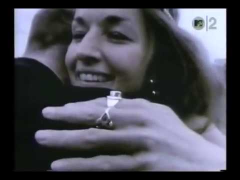 Kitchens of Distinction - Smiling music video