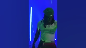 Kai Cenat tries laser keyboard for first time😂