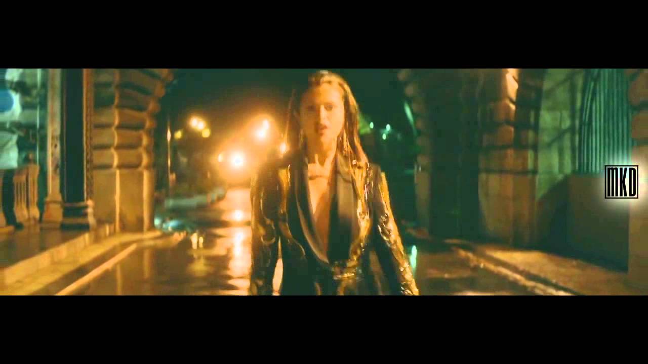 Selena Gomez vs. Britney Spears - Till The World Slows Down [Mashup]