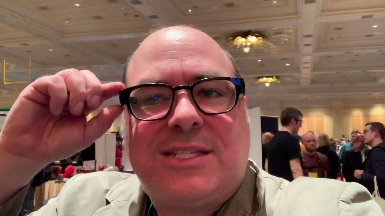 CES2019: Focals smart glasses