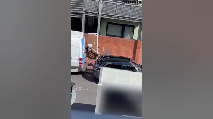 Angry DPD Driver Launches and Drops Parcels || Kennedy News