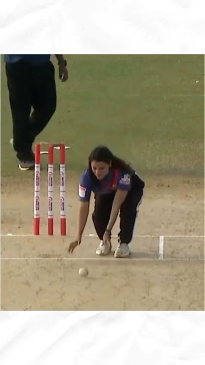 This girl cricket skill 😅🧐😂 #shorts #cricket #girl