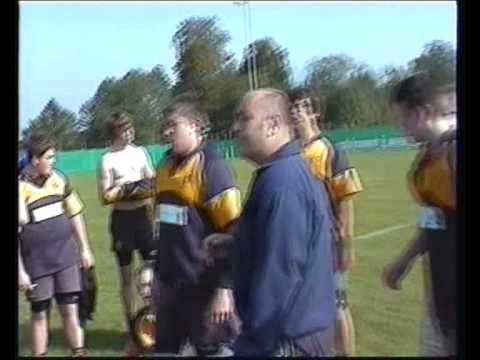 This was Basingstoke Under 16's first game this season. They were losing at halftime but managed to make a comfortable win towards the end of the game. Highlights courtesy of www.under16brfc.co.uk and Dan Lamb Productions