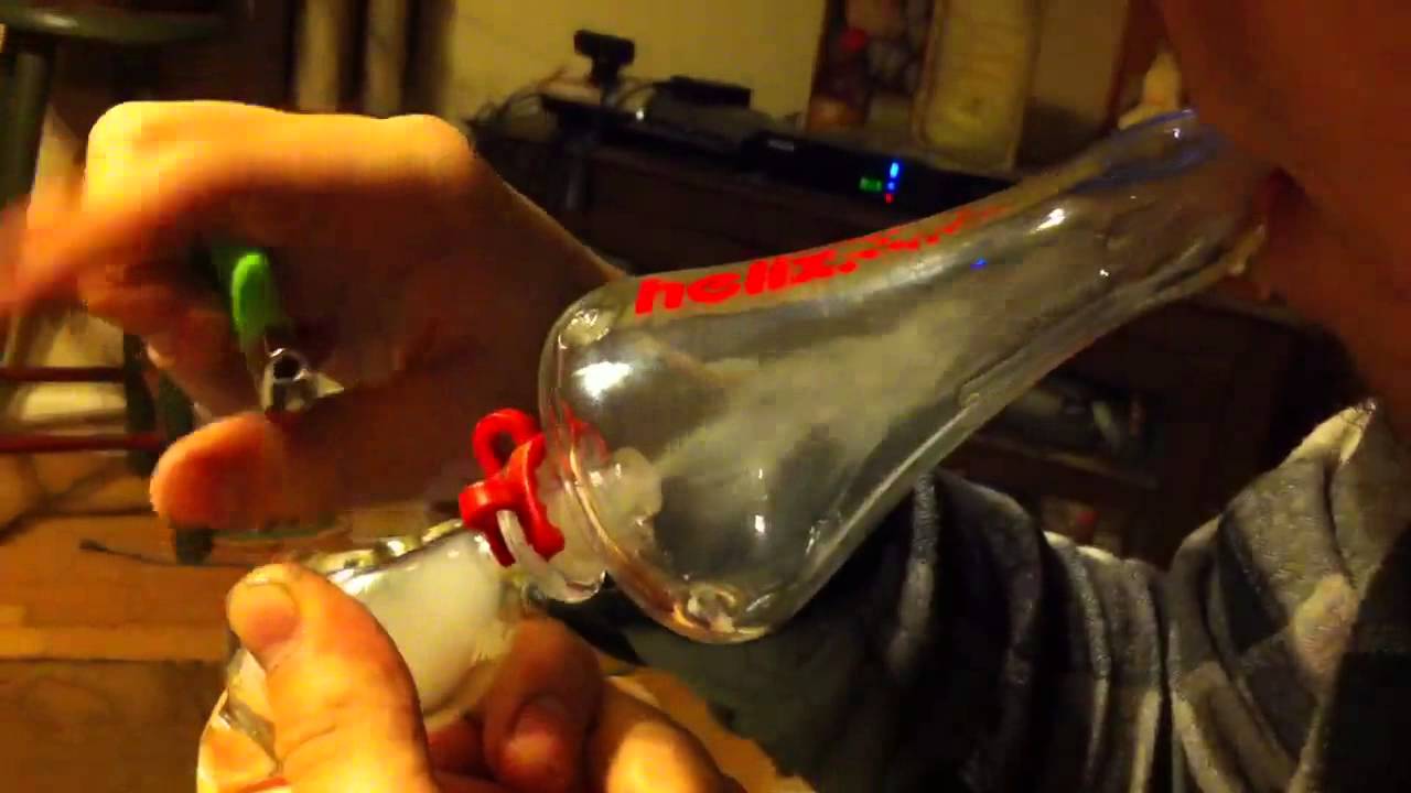 Official Helix tobacco pipe