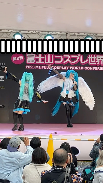 legend says she’s still saying PIIIIIIIIIII 😔 [Hatsune Miku Cosplay]