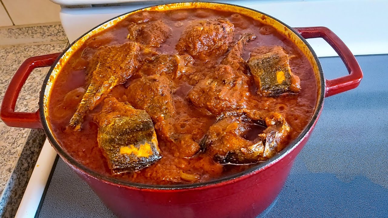 HOW TO MAKE GHANA FISH STEW 🇬🇭 🐟 YouTube