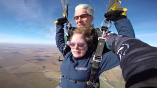 1007 Becky Stansberry Skydive at Chicagoland Skydiving Center 20151010 Leonard Jenny