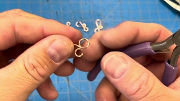 Basic Chain links: How to make a figure 8 link