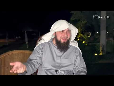Одежда женщины должна опускаться с головы || Сирадж Абу Тальха