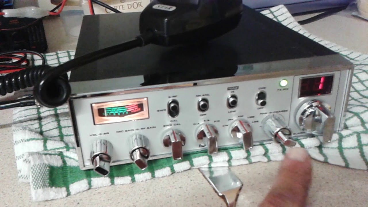 Superstar 3900 cb radio review (part 2). YouTube