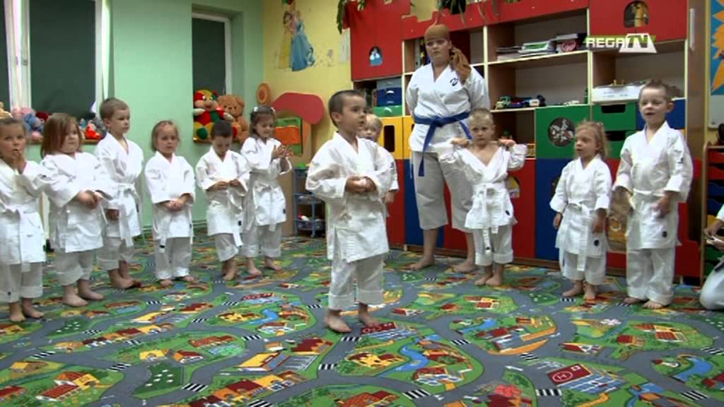 DZIEŃ MATKI W PRZEDSZKOLU HAPPY DAYS.