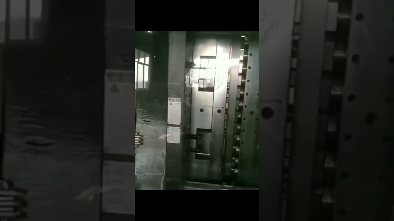 The rapid prototyping injection molding process produces 108 holes in 3 seconds.