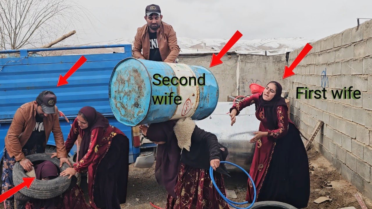 Managing Emotions: Attacks by the Husband and First Wife on the Second Wife