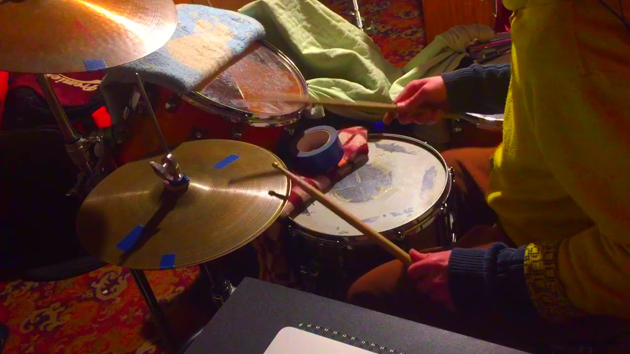 tmhh - too much hi-hat beat with distorted bass loop