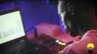 Ibee Plays A Nle Choppa Type Beat At The Studio