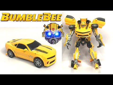 รีวิวของเล่น หุ่นยนต์ Bumblebee ตัวใหญ่ แปลงร่างเป็นรถ 700บาท