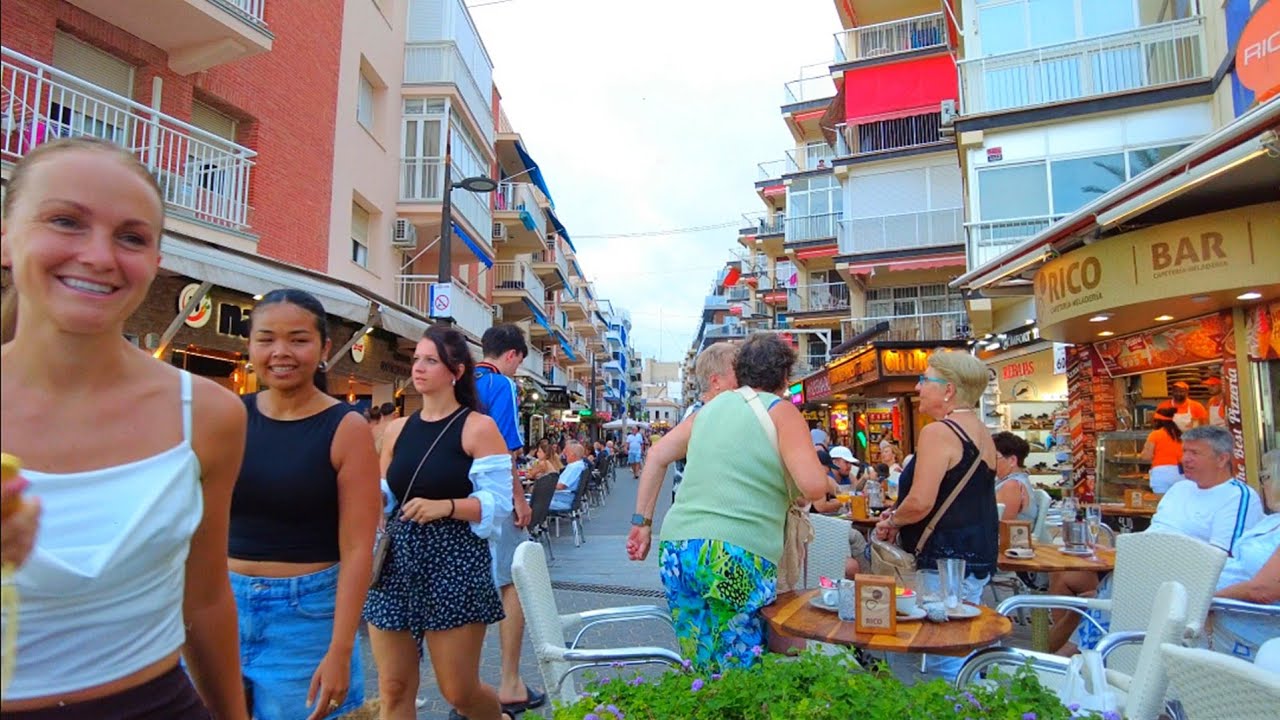 BENIDORM 🇪🇦 LEVANTE BEACH Evening Walk July 2025 Costa Blanca Spain 4K