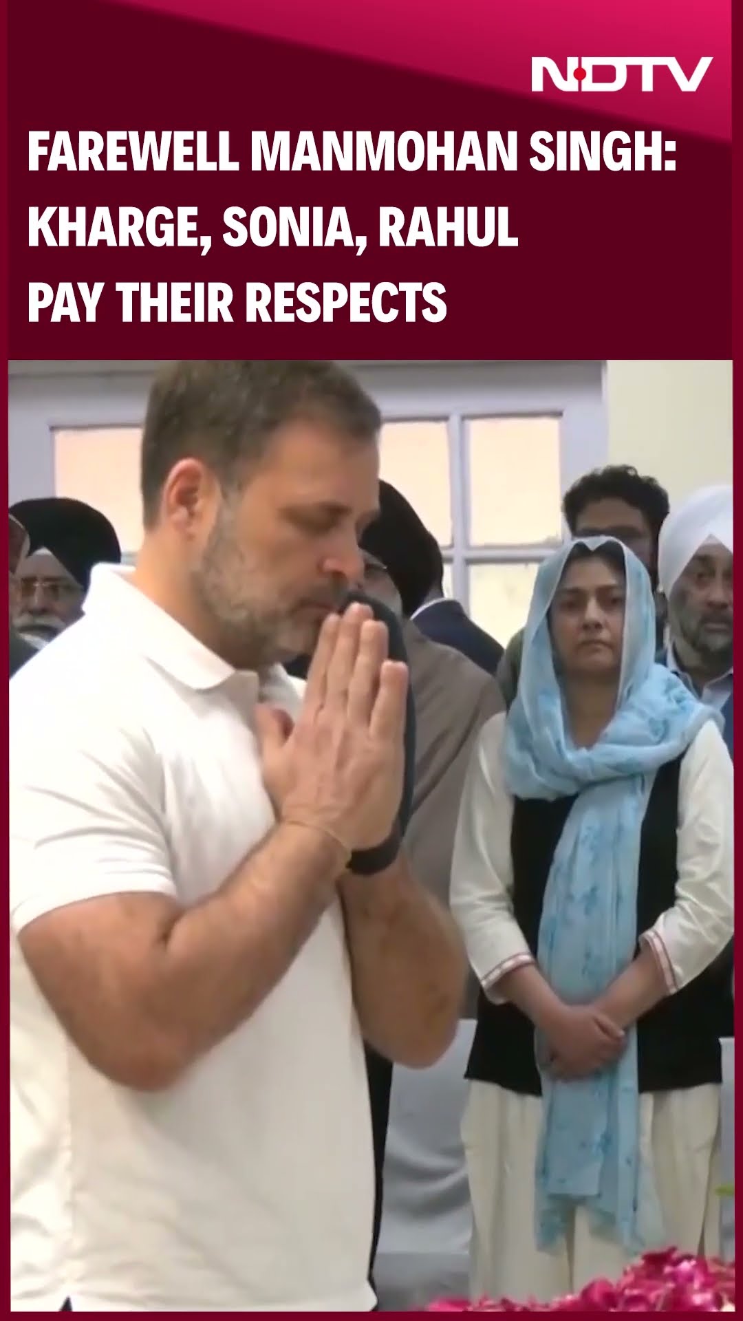 Rahul Gandhi, Mallikarjun Kharge Pay Tributes To Dr Manmohan Singh