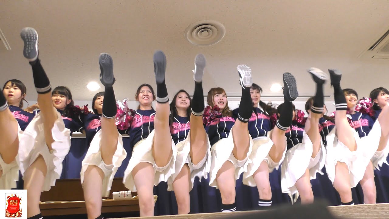 かわいいチアガール32 立命館大学チアダンスサークルBLENDERS 可愛い ハイキック開脚 チアリーダー チアリーディング チアダンス cute japanese girl cheerleader