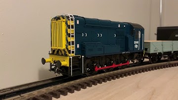 Dapol O Gauge class 08 shunter with dcc sound