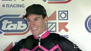 Vidéo de la course PMU PRIX CHAMPIONS DAY 6 APRIL MAIDEN JUVENILE PLATE