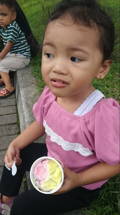 Mbak Makan Ice Cream #GreenHillCity