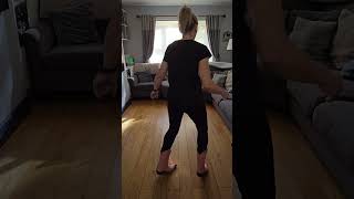 turn it up (line dance - walk through)