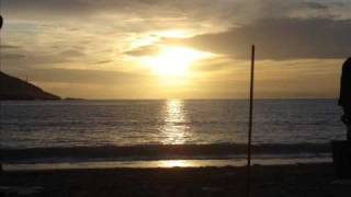 Video thumbnail of "Almadrava - Distancia del Mar"