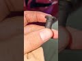 El motor del limpia parabriza anda pero no tira agua. esta es lo q pasa