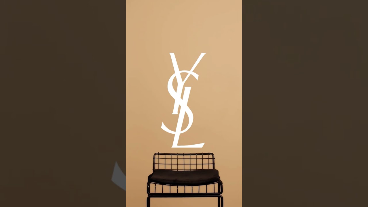 Dua Lipa & LIBRE  18/11/2021 (YLS Beuty Instagram post)