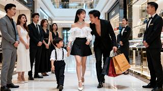 回國後相親對象竟然死對頭！他是高高在上的總裁，眾人都認為她配不上他，直到看到矜貴總裁為她低頭領包，旁邊還有一個縮小版的孩子，震驚不已！#短剧 #逆袭 #爽剧 #豪门 #shortdramas screenshot 2