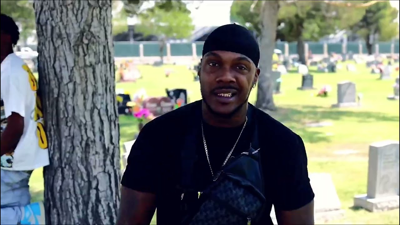 GREEZ MACADOE FT. SWERV  TRAILS N TRIBULATIONS 