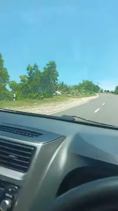 Story wa nyetir mobil siang hari cuaca panas