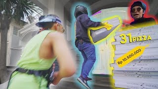 Beli 31 PIZZA atas nama ATTA HALILINTAR Kirim keRUMAHNYA **BangkrutDIA**