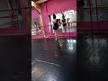 Les détournés à la barre sur demies pointes.