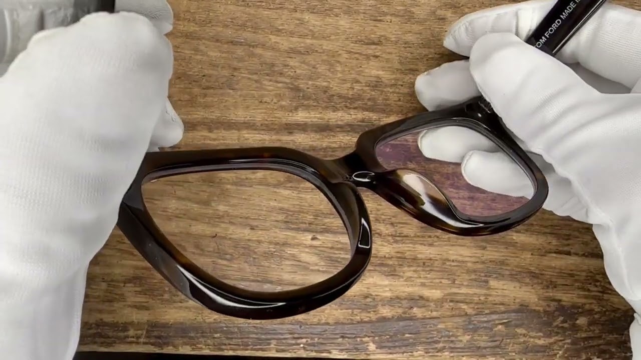 トムフォード TOM FORD TF211 AF 56C - YouTube