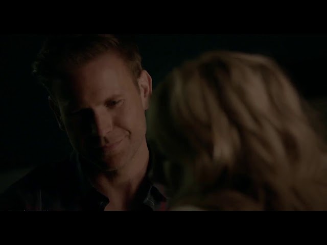 Alaric NOMEANDO suas filhas  The Vampire Diaries (7x13) 