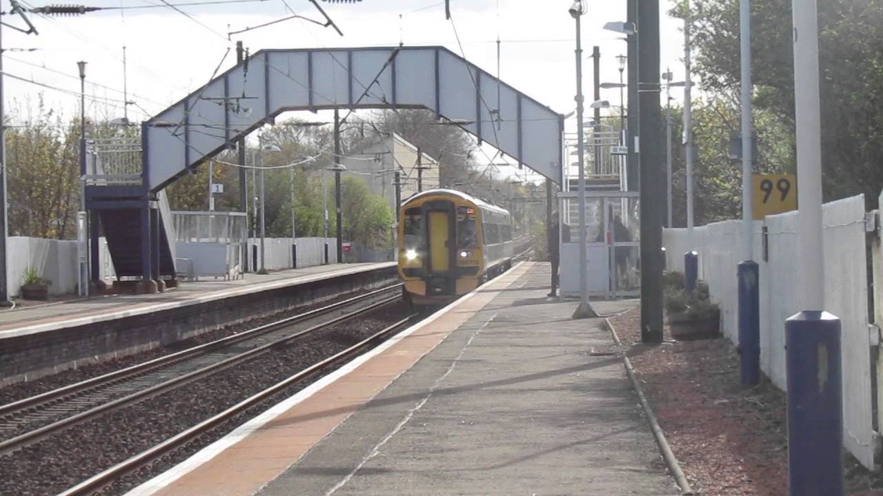 156499 & 158709 At Slateford