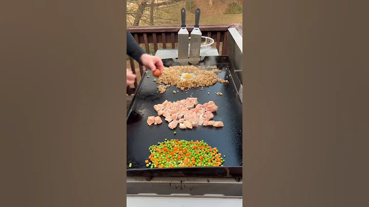 🔥 Chicken Fried Rice On The Blackstone | Hibachi Fried Rice & Chicken | Let’s Eat Y’all