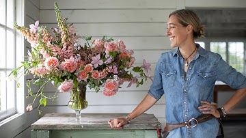 Learn the Art of Seasonal Floral Design