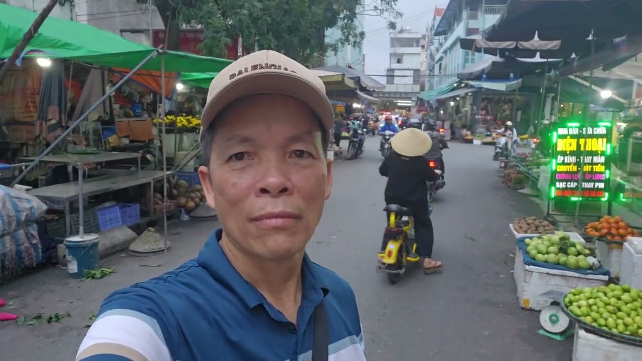 Mua con ca tam ve an Bua com gia dinh tren que huong 