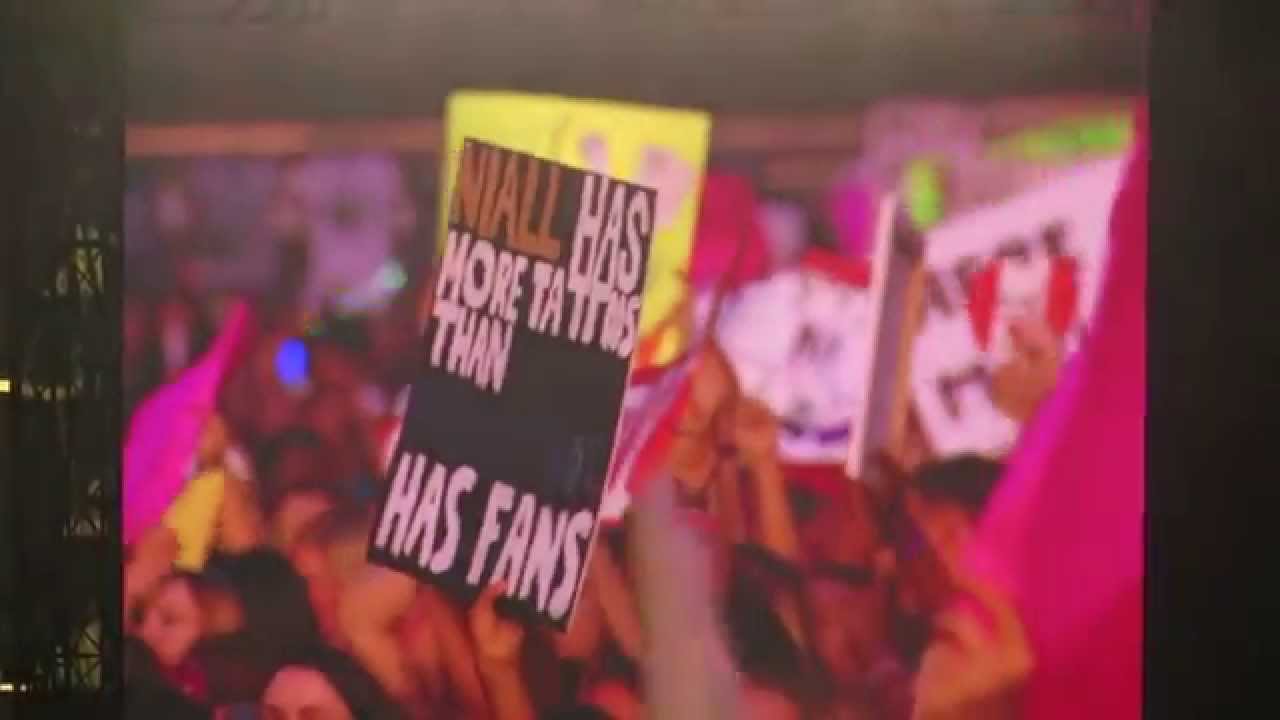 Liam reading signs (NB sign) OTRA Vancouver July 17, 2015