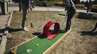 9-Hole Mini Golf- Hart Entertainment Inc. screenshot 2